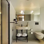 Hotel Skostredet & 5*