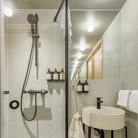 Hotel Skostredet & 5*