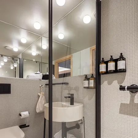 Hotel Skostredet & 5*