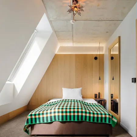 ホテル Skostredet & 5*