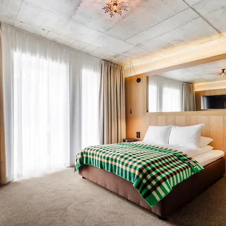 ホテル Skostredet &